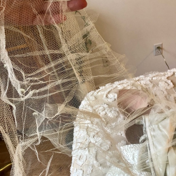 Vintage 50s silver dress with bow back - Picture 4 of 5